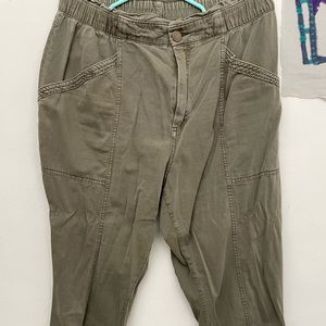 women’s old navy large dark green pants